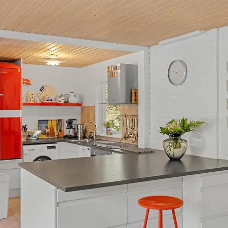 Gorm - 300m From The Sea By Interhome *